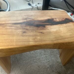 Live Edge Wooden Bench - Natural Brown with Dark Grain